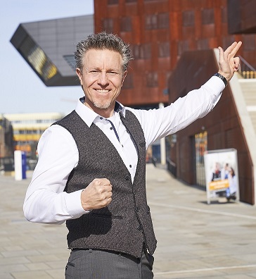 Roland Salomon, LeadingX, Leadership, Persönlichkeit, extra klein